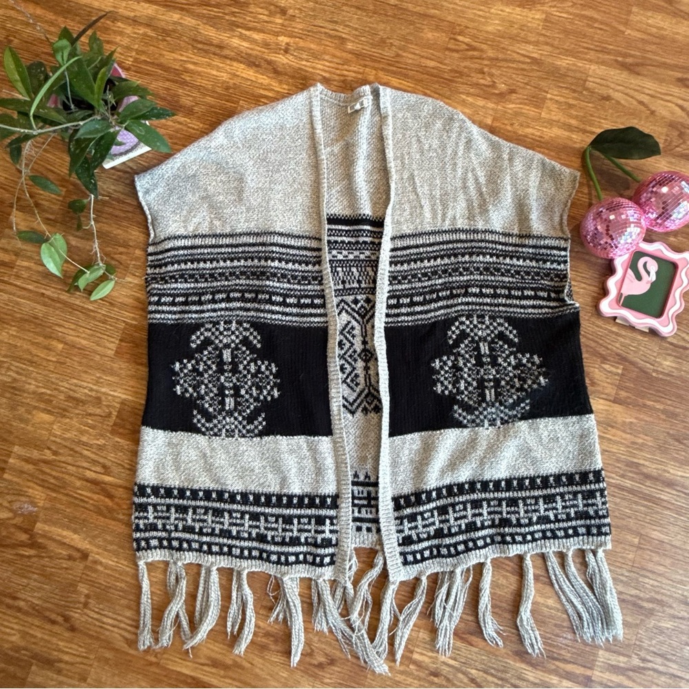Woven Heart Fringe Knit Cardigan Size M Boho Festival Western Layering Sweater